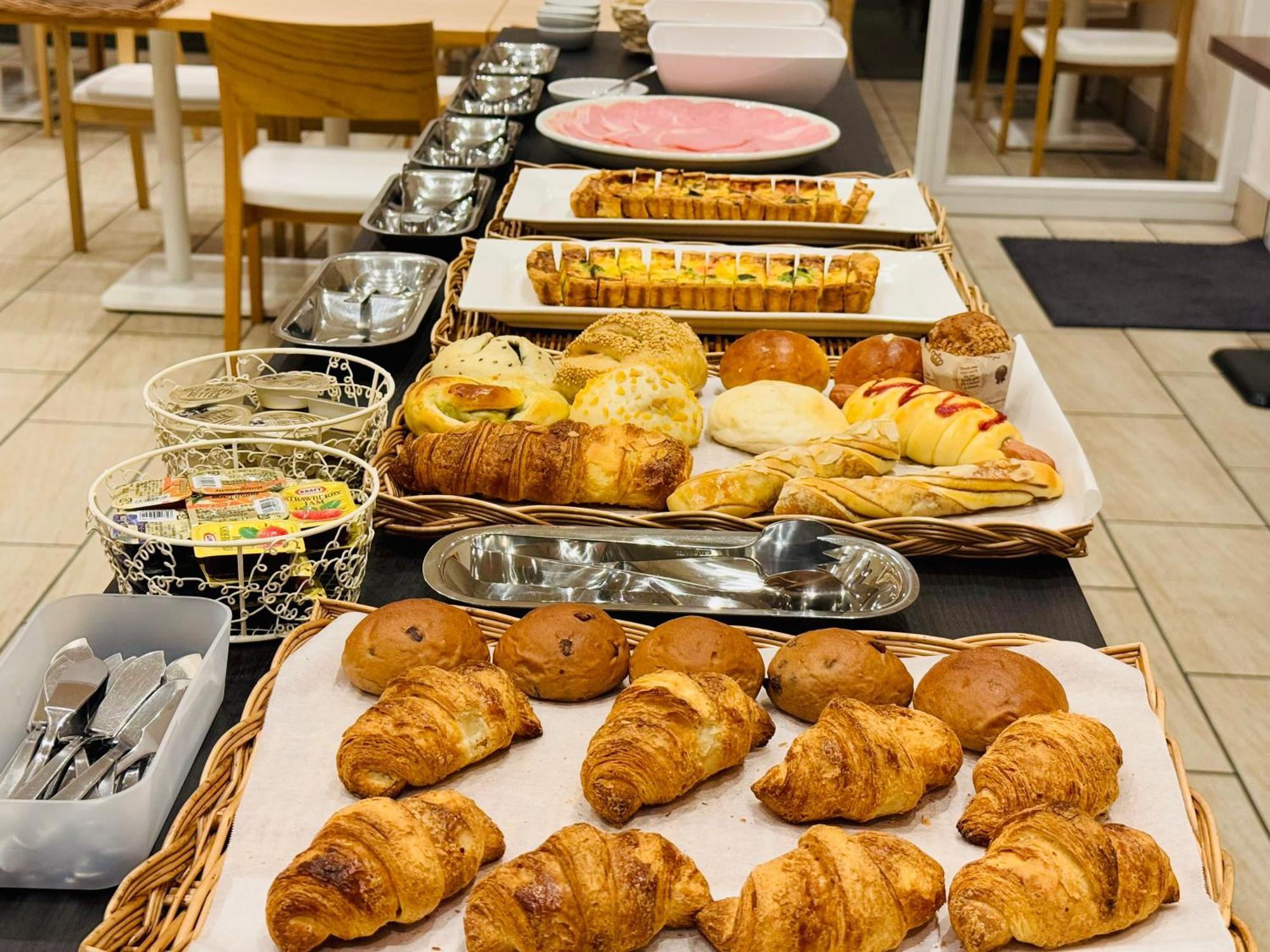 Bande Hotel Ōsaka Eksteriør bilde